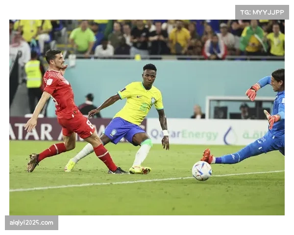 特写：伯纳乌的寂静一刻，维尼修斯主罚点球前的深呼吸